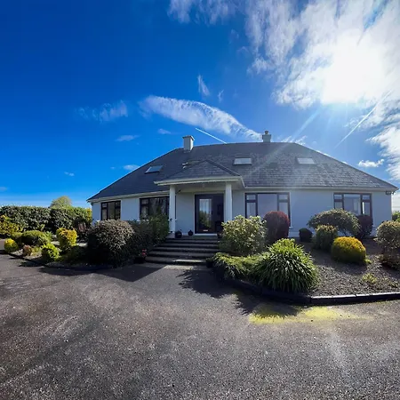 Dooneen House * Killarney