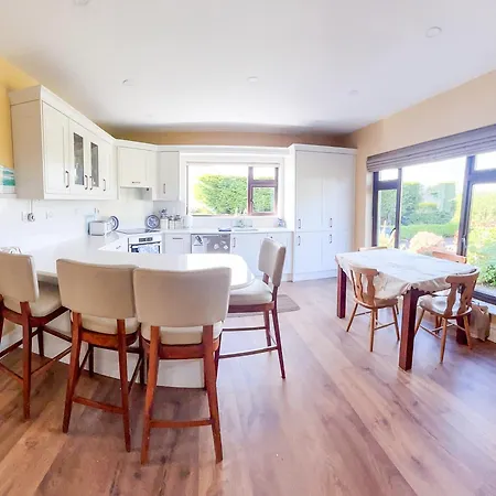 Будинок відпочинку Dooneen House